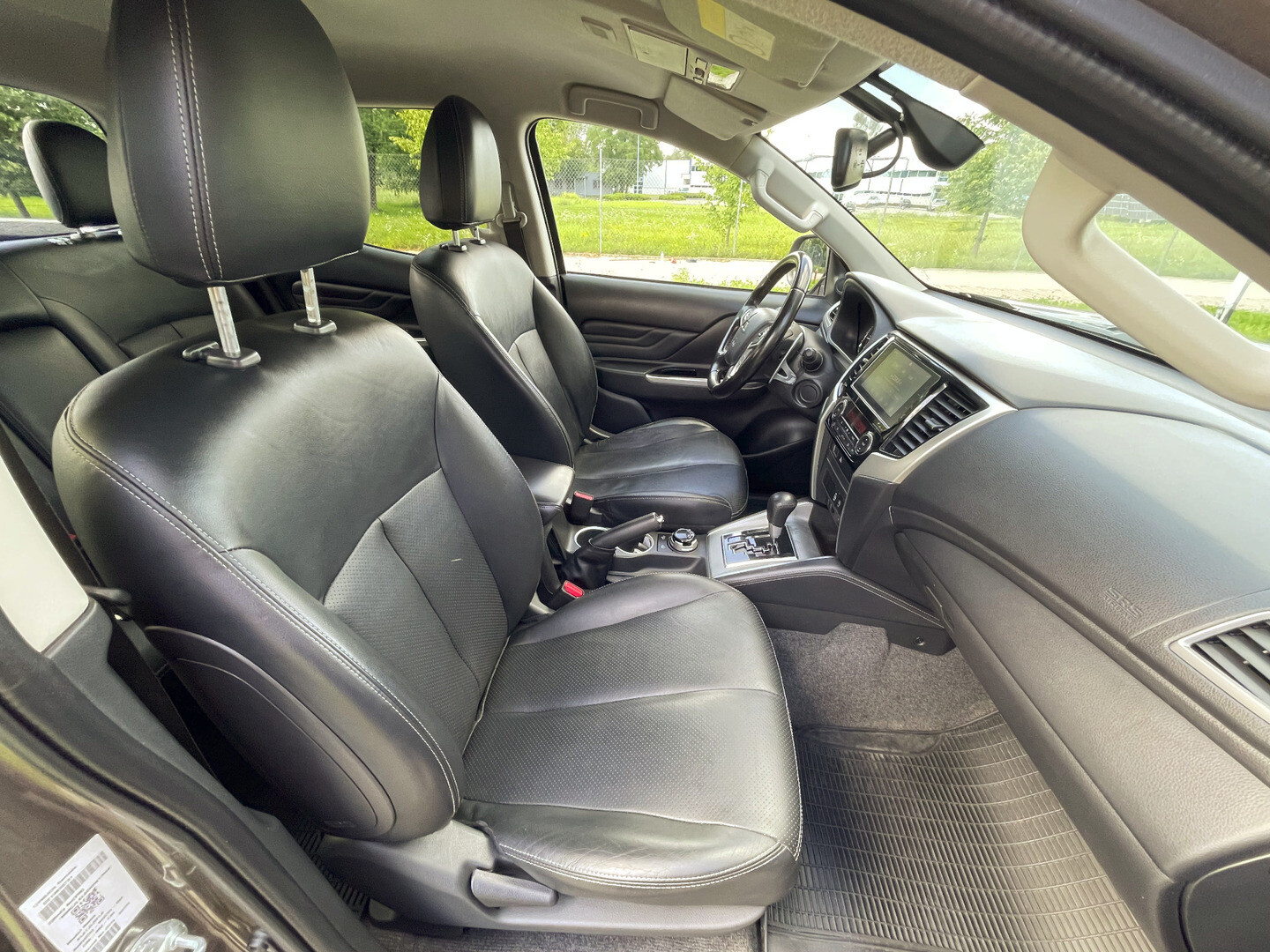Mitsubishi L200